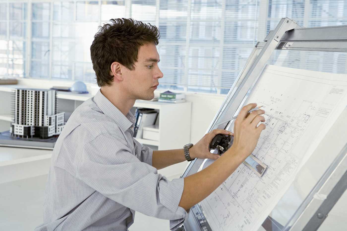 Профессия архитектор: описание, особенности, плюсы и минусы, перспективы