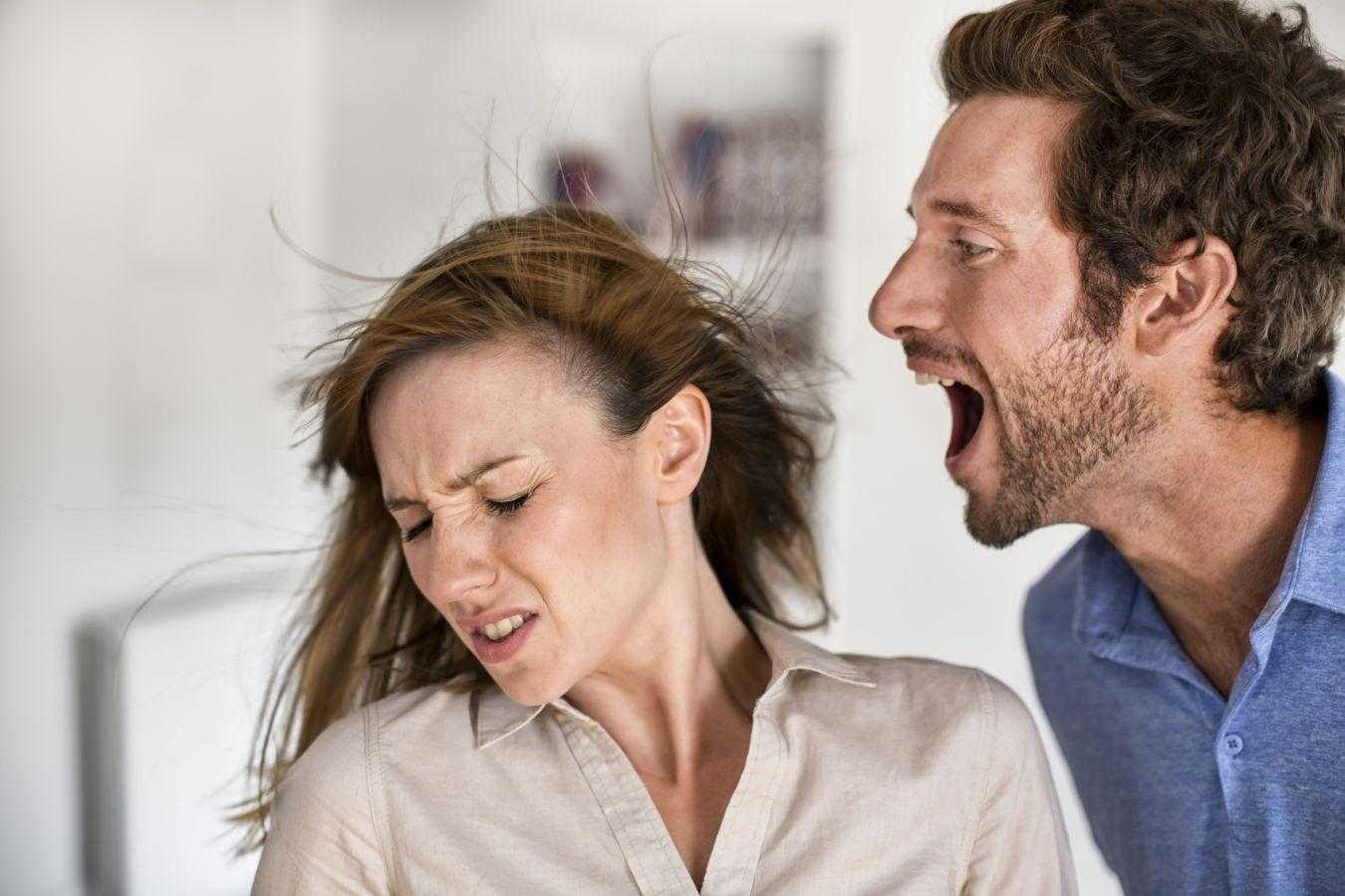 Что делать если муж постоянно оскорбляет и унижает — советы психолога