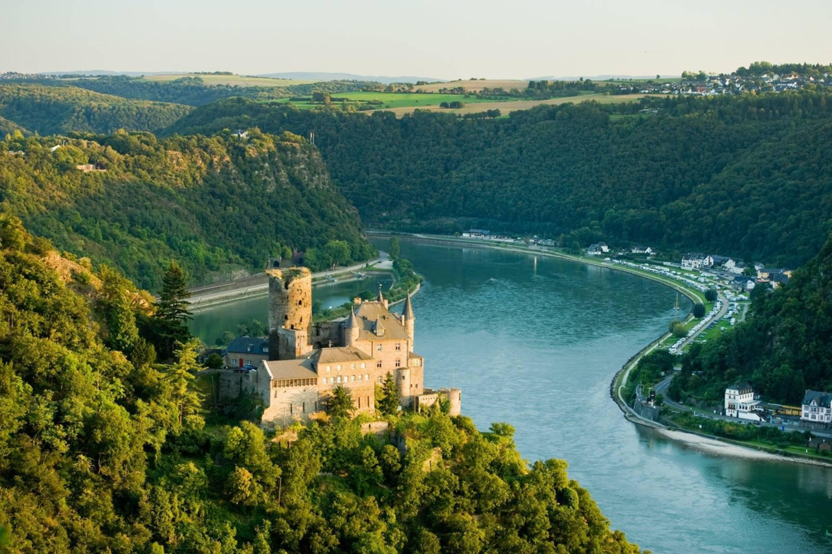 Подробное описание всех крупных и известных рек Германии, и их важная роль в жизни страны